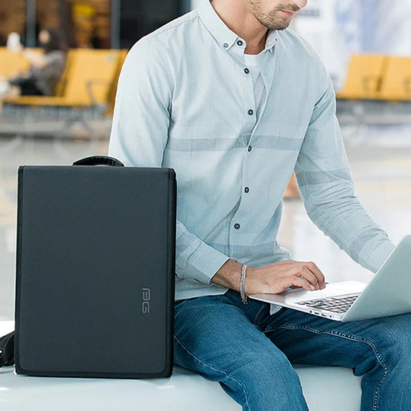 Sac à Dos Ordinateur Homme Luxe gros plan sur l'ordinateur - Noir - Gris