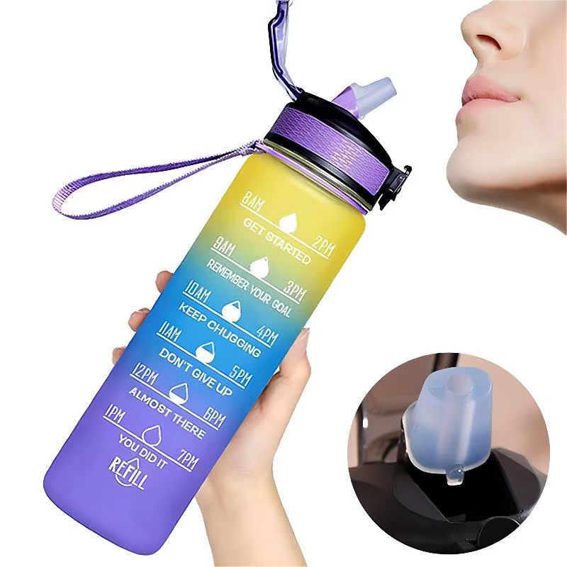 Gourde Avec Paille gros plan sur paille - Violet et Jaune - Bleu Ciel - Turquoise - Rose - Noir - Rouge et Noir - Rose et Bleu - Rose et Turquoise - Turquoise et Fuschia - Noir et Blanc