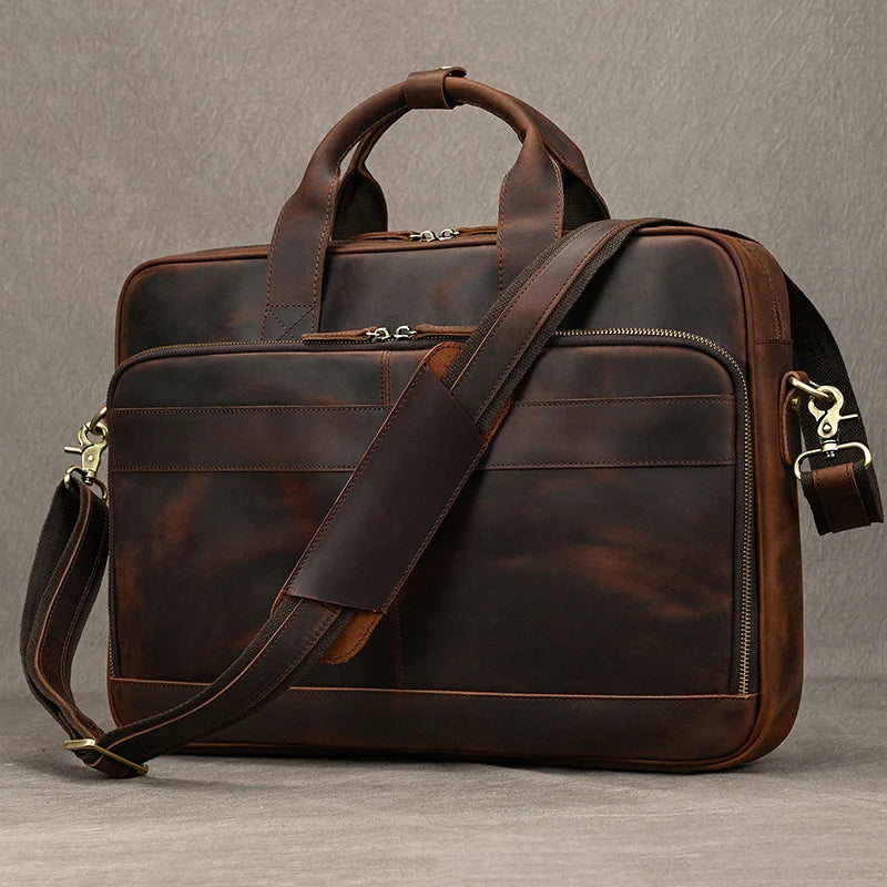 Sacoche Ordi Cuir Homme gros plan sur la sacoche - Marron Brillant - Noir Brillant - Marron Mat - Camel Mat