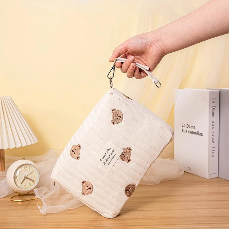 trousse de toilette bebe confort - Motifs Petit Ours - Motifs Lapin - Motifs Écureuil - Motifs Ours - Motifs Fleurs de Rose - Motifs Fleurs d'Olive